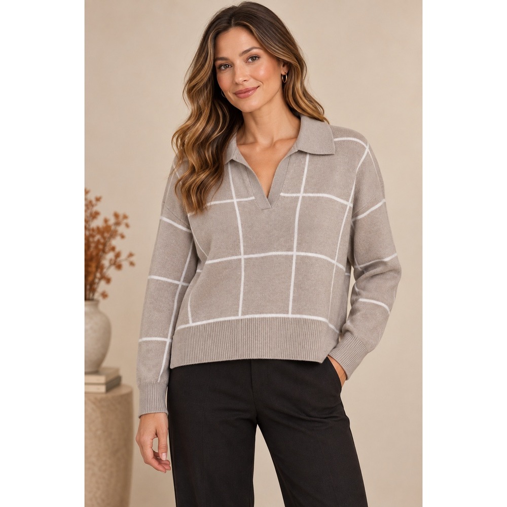 Quiet luxury Tahari Windowpane Plaid Sweater Womens Medium Beige Collared V-Neck